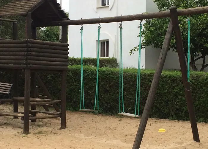 Garden- One Bedroom With Terrace 타비라