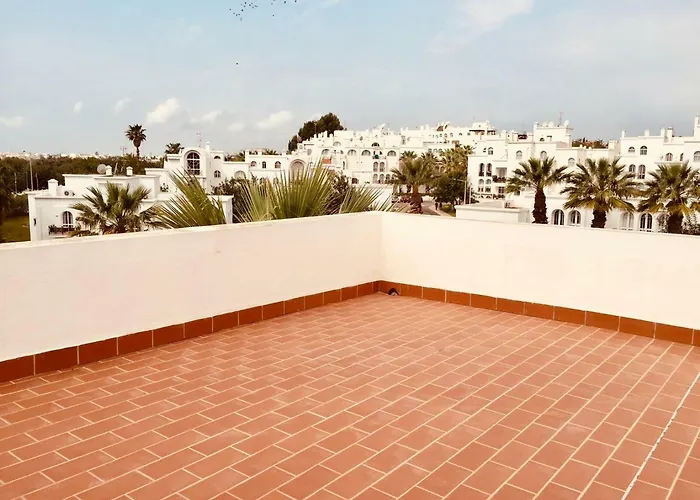 Garden- One Bedroom With Terrace 아파트