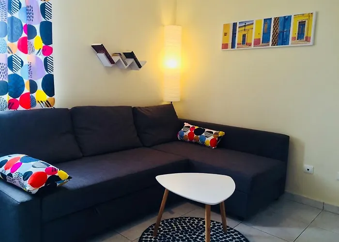 아파트 Garden- One Bedroom With Terrace 타비라